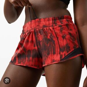 Lululemon Hotty Hot Gameday Red Tie-Dye 2.5 Running Shorts size 4